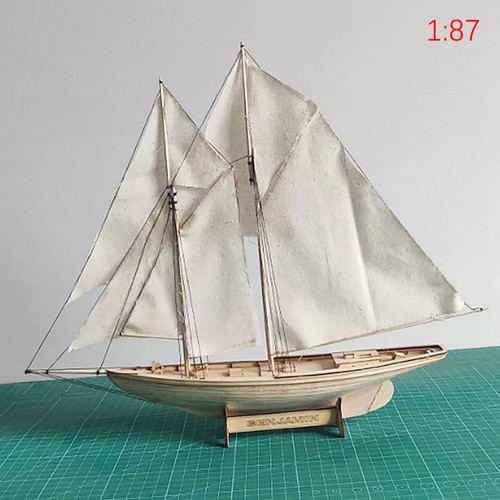 Modellino assemblaggio nave